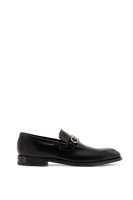 black-flat-shoes-with-metal-detail