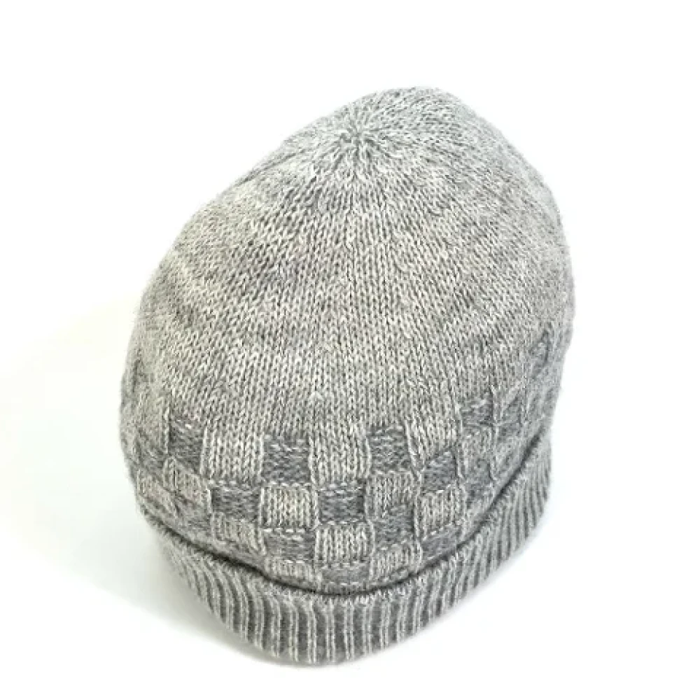 Louis Vuitton Vintage Pre-owned Wool hats Gray Dames