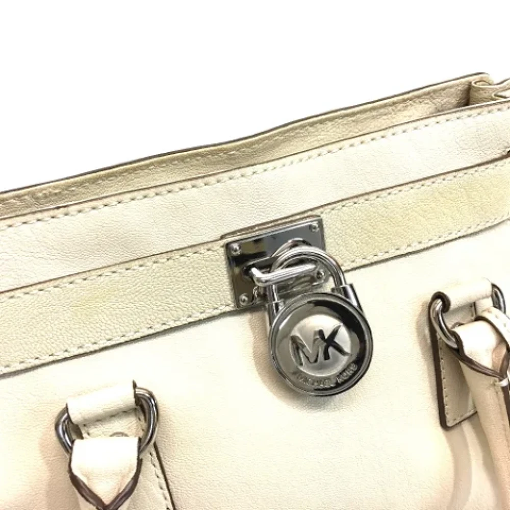 Michael Kors Pre-owned Leather shoulder-bags White Dames