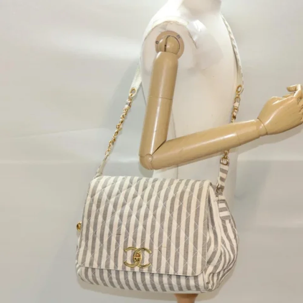 Chanel Vintage Pre-owned Canvas shoulder-bags Beige Dames