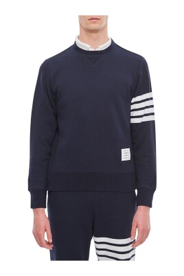 striped-crewneck-sweatshirt