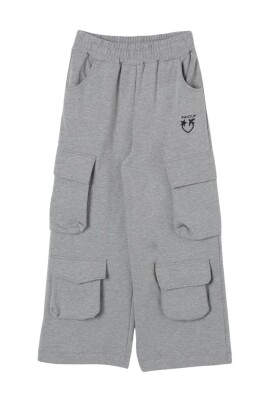 grey-cargo-pants-with-multiple-pockets