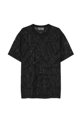 black-button-up-shirt
