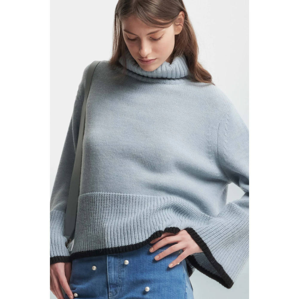 Kocca Polo Neck Jumper met wijde mouwen Blue Dames