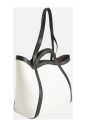 sac-en-cuir-avec-logo-frontal