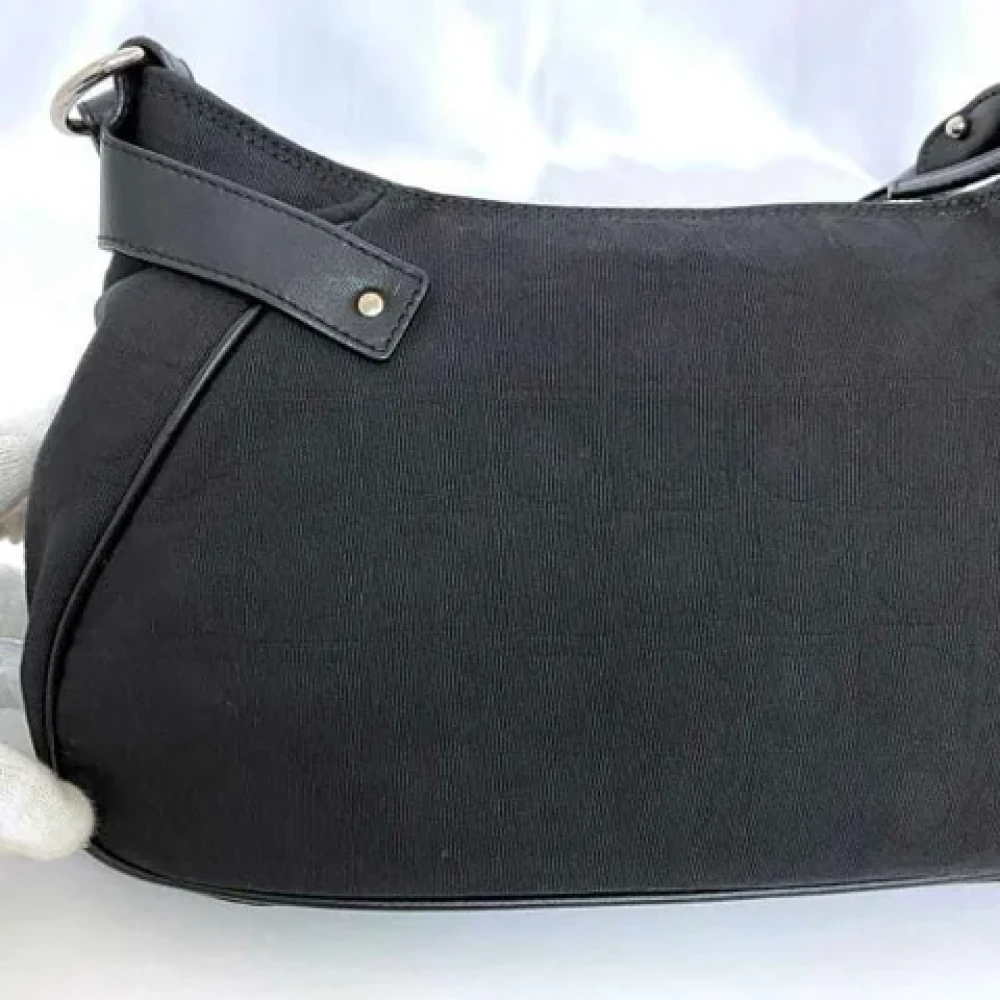 Salvatore Ferragamo Pre-owned Nylon shoulder-bags Black Dames
