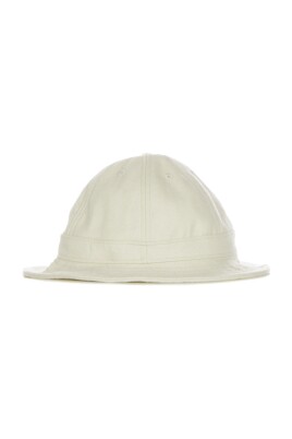 explorer-bucket-hat-off-white-black