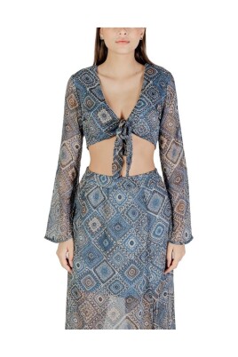 blue-polyester-top-for-modern-women