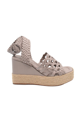 stylish-summer-sandals-for-women