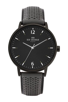 black-leather-analog-quartz-watch