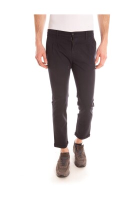 denim-pants-classic-style