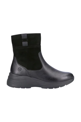 black casual closed booties