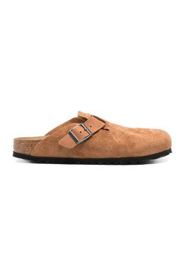 boston-slippers-buckle-closure