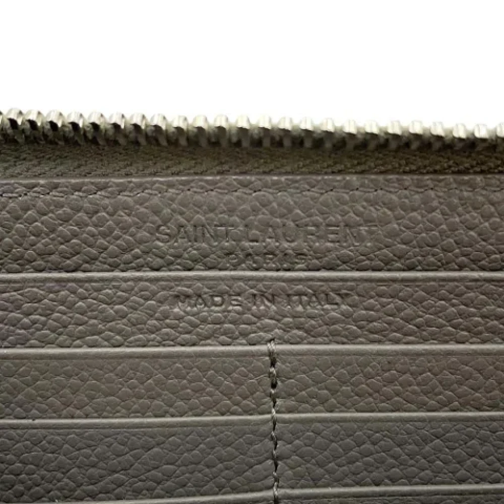 Saint Laurent Vintage Pre-owned Leather wallets Gray Dames