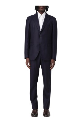 tailored-twopiece-suit