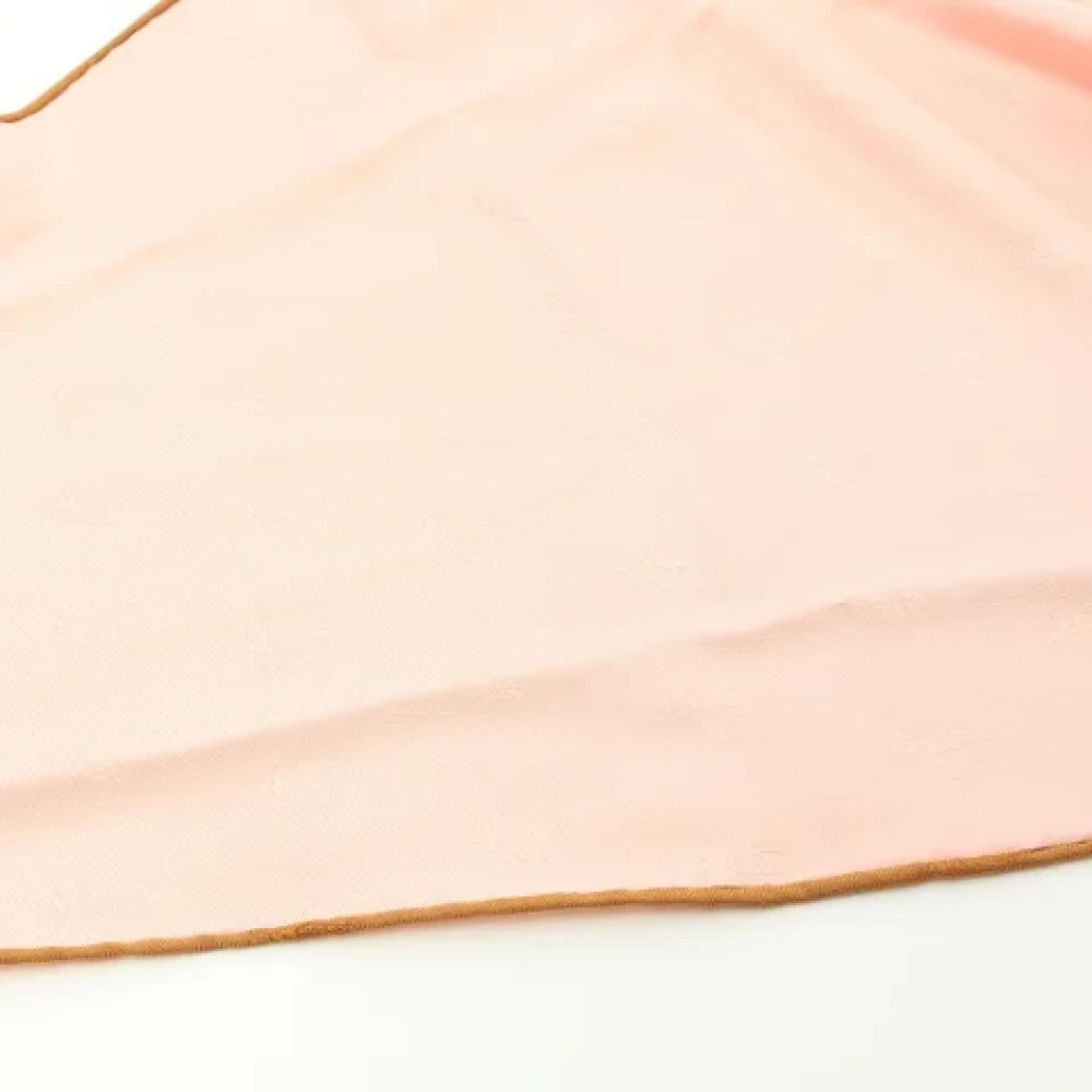 Hermès Vintage Pre-owned Silk scarves Pink Dames