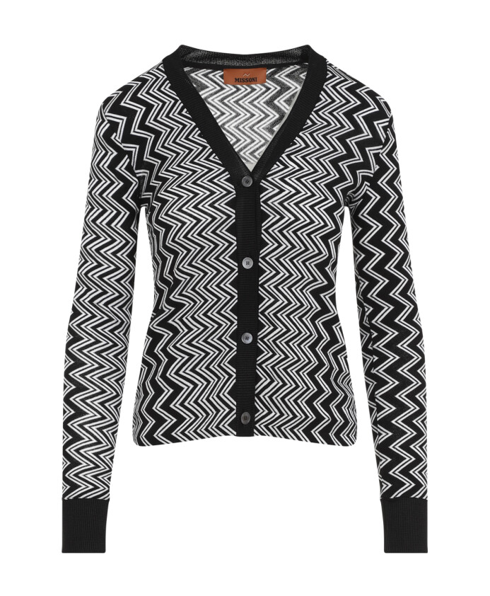 pull-noir-style-elegant