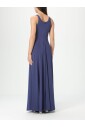 robe-maxi-bleue-avec-col-en-dentelle