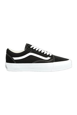 retro-reuss-sneakers