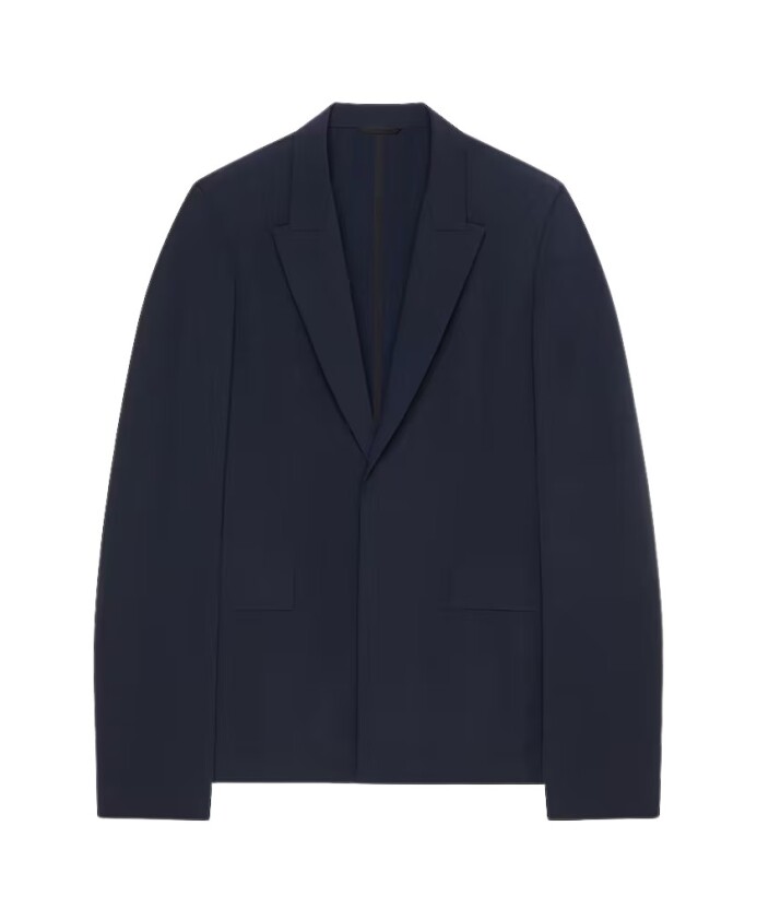 slim-fit-travel-jacket