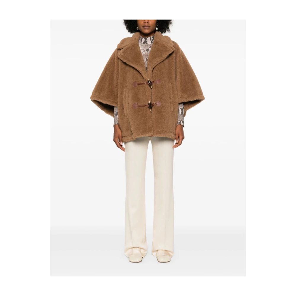 Max Mara Kameel Teddyjas met leren details Brown Dames