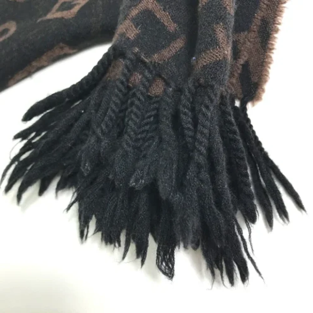 Fendi Vintage Pre-owned Wool scarves Black Unisex