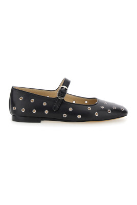 black-leather-ballerinas-with-eyelets