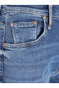 jean-en-denim-avec-composition-unique