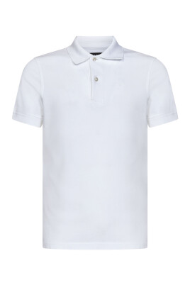 white-t-shirt-and-polo-aw24