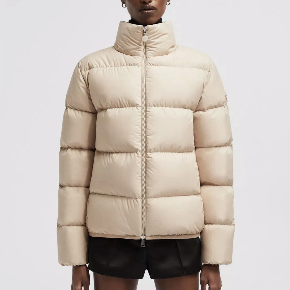 Moncler Korte Dons Puffer Jas Beige Dames