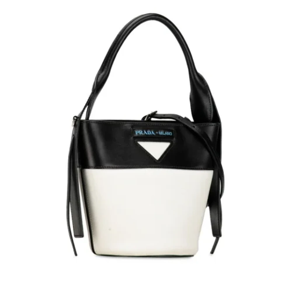 Prada Vintage Pre-owned Leather shoulder-bags Black Dames