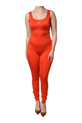 combinaison-pantalon-moulante-sans-manches