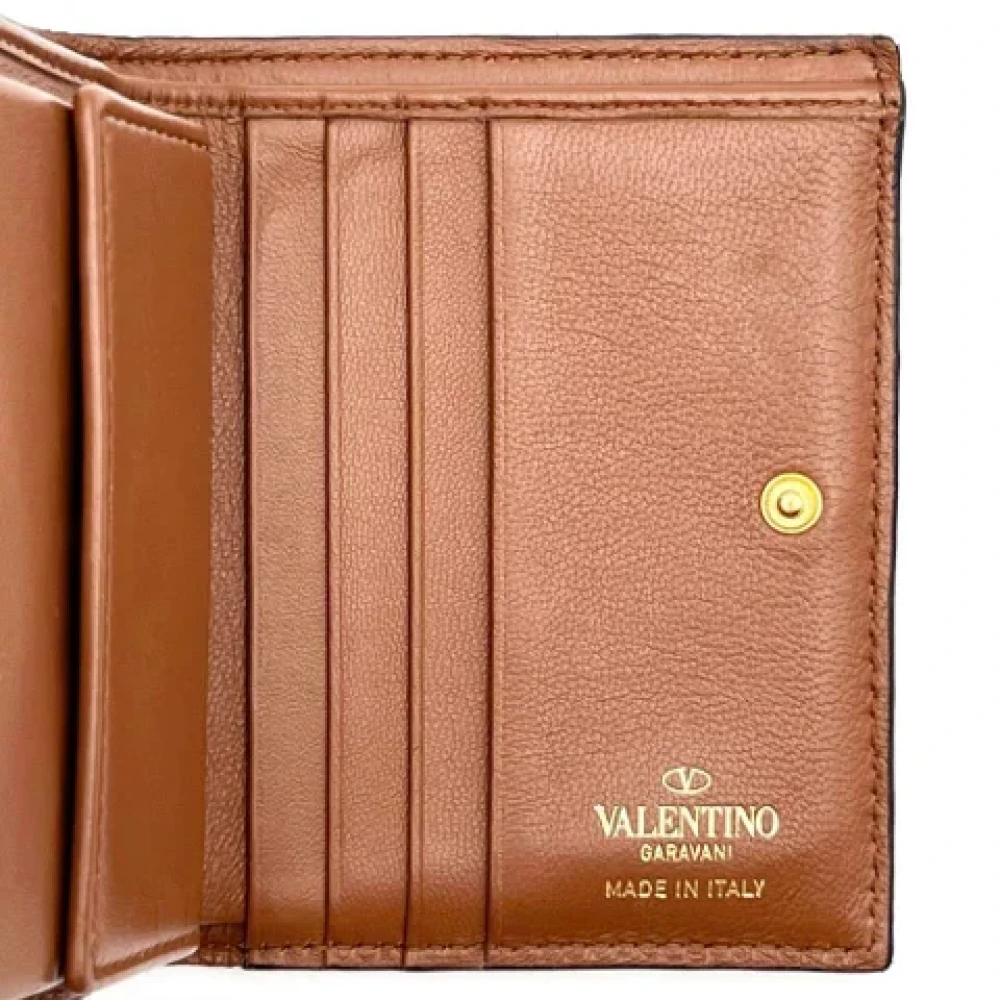 Valentino Vintage Pre-owned Canvas wallets Beige Dames