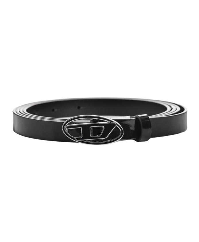 modern-leather-belt-with-elegant-buckle