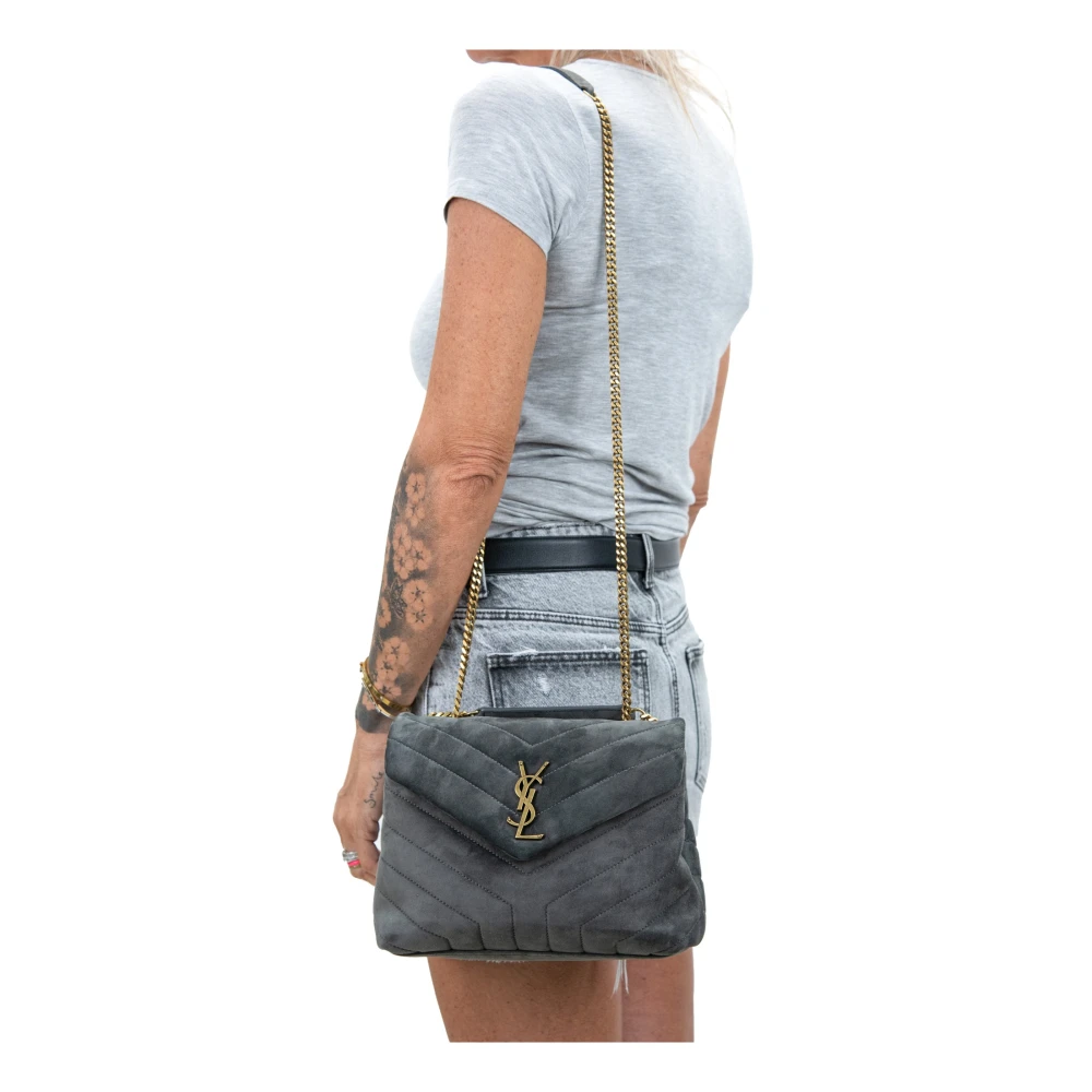 Saint Laurent Leren Schoudertas Magnetische Knoop Gray Dames