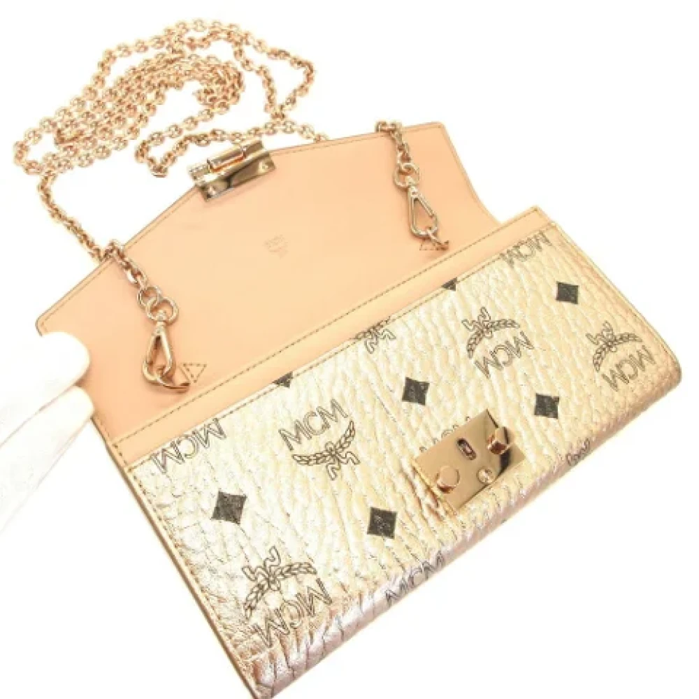 MCM Pre-owned Leather wallets Yellow Dames