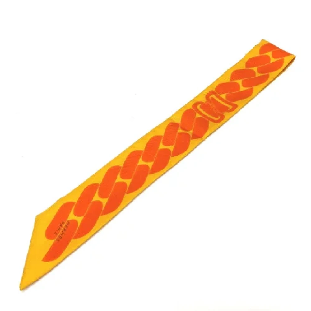 Hermès Vintage Pre-owned Silk scarves Orange Dames