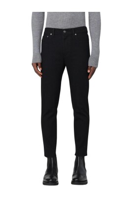jeans-noirs-modernes