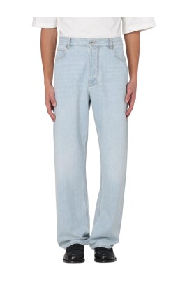 light-blue-relaxed-fit-jeans