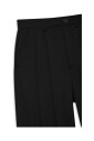pantalon-noir-en-soie-tailleur-jambe-droite
