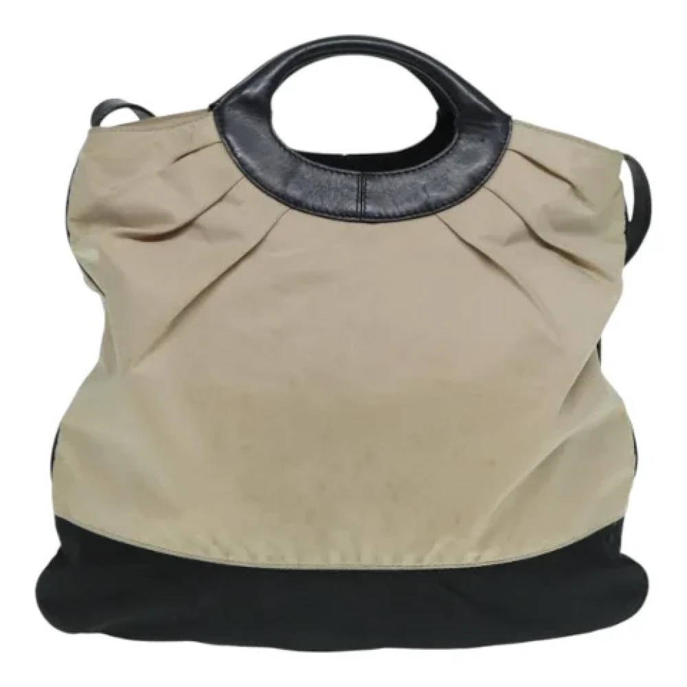 Salvatore Ferragamo Pre-owned Nylon handbags Beige Dames