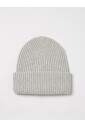 gebreide-muts-met-logopatch