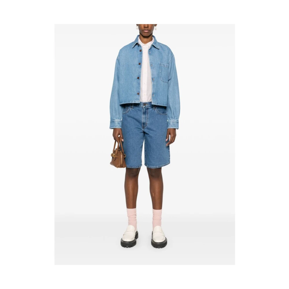 A.p.c. Lichtblauwe knoopsluiting buitenkleding met borstzak Blue Dames