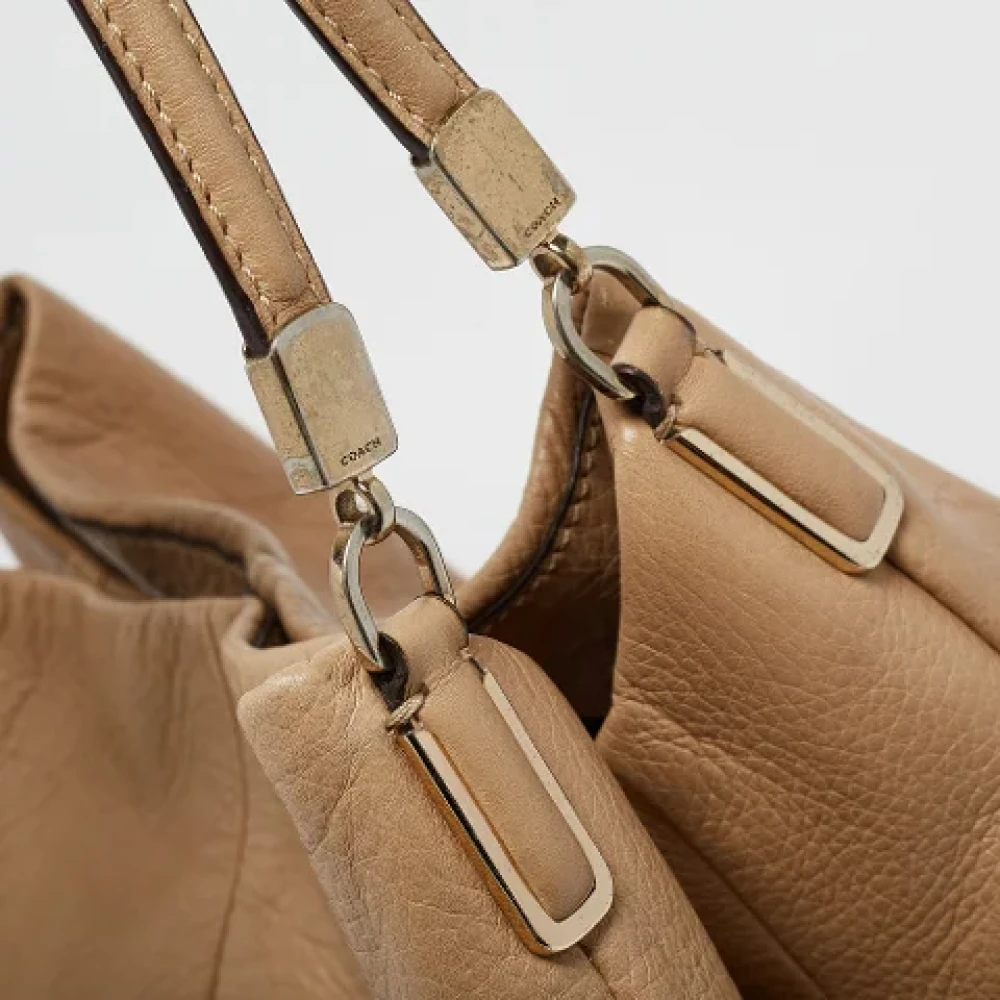 Coach Pre-owned Leather shoulder-bags Beige Dames