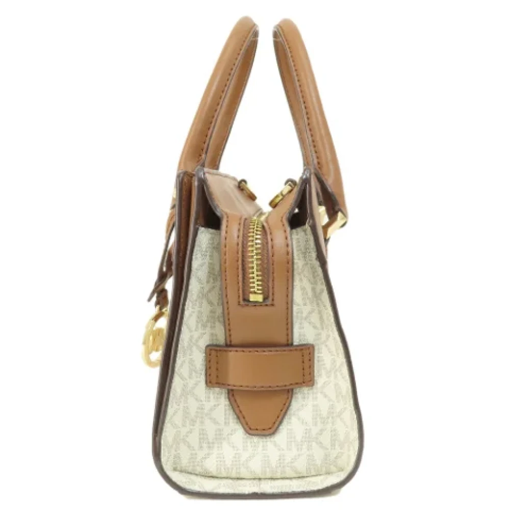 Michael Kors Pre-owned Fabric handbags Beige Dames