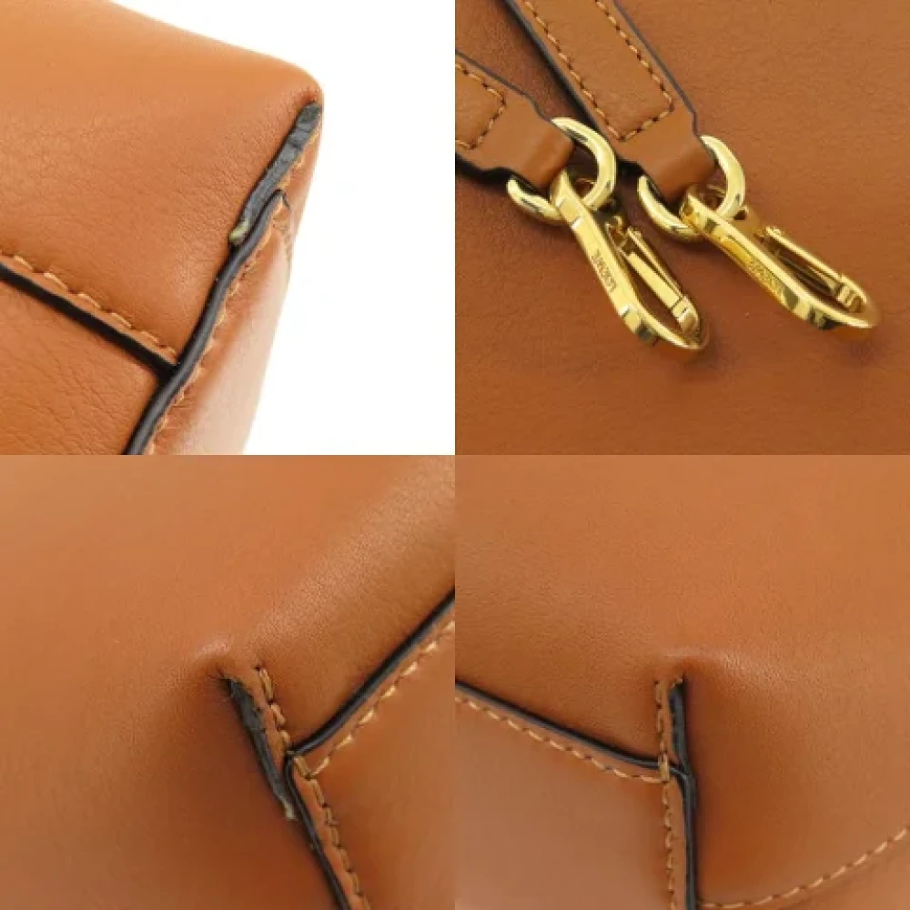 Loewe Pre-owned Leather totes Brown Dames
