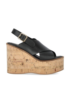 sandale-compensee-en-cuir-noir
