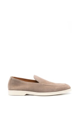 beige-ruskind-loafer-med-memory-foam