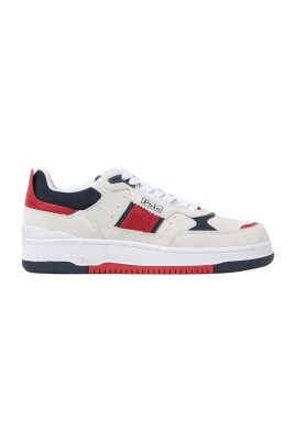 low-top-lace-sneakers-for-masters