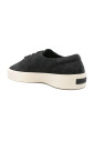 sneakers-elegantes-en-daim-noir